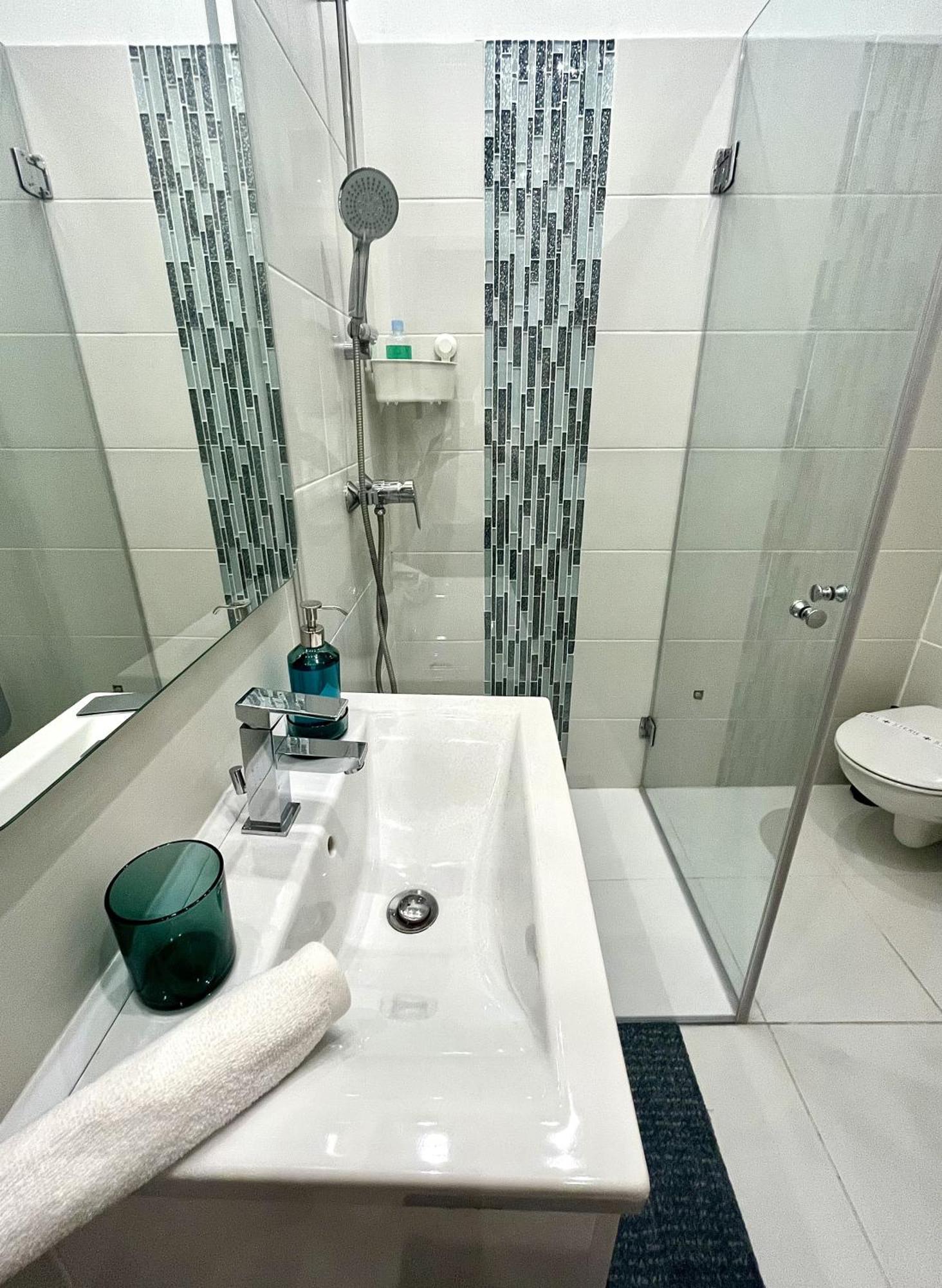Glam With Gallery Apartamento Budapest